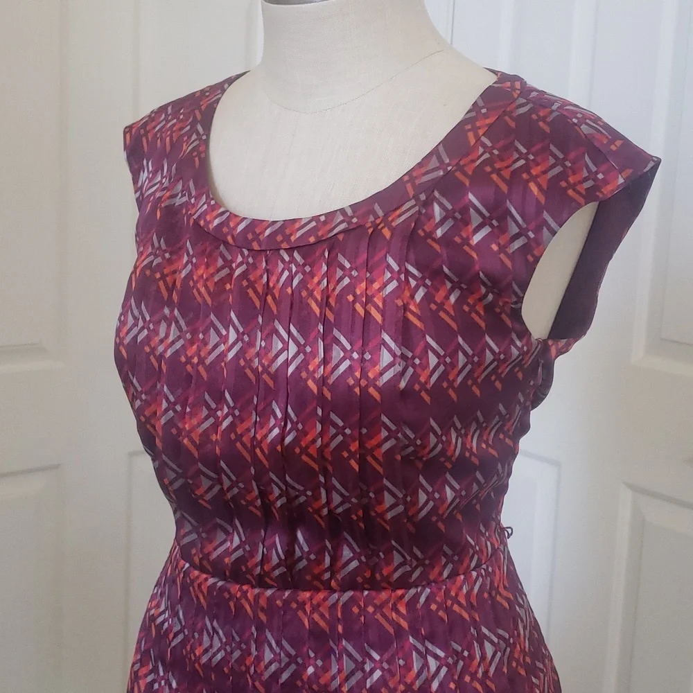 HALOGEN Geometric Pleated Fit & Flare Dress Burgundy Plum 4P Office Wedding